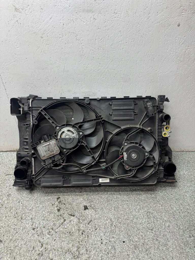 Комплект радиатор воды кондиционер вентилятор volvo v70 3 2012- 31338823 2.0 d3 Киев