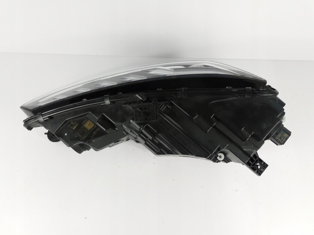 фото №12, Audi a4 b9 8w lift лампа права matrix 8w0941036h
