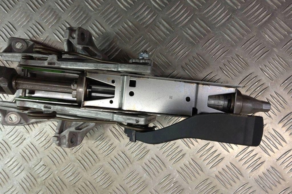 фото №13, Набір osi колеса ford c-max ii van av6n3c529ad 1.6l дизель 2015