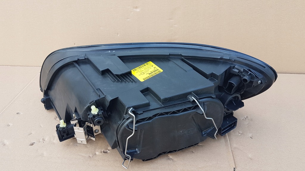 фото №14, Лампа перед правая volvo c70 ii обычная 06-09 идеальное состояние 31383182