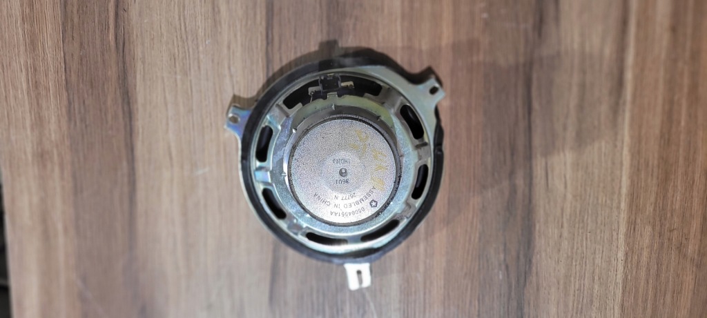 фото №5, Jeep grand cherokee wk2 динамик chrysler оригинал 11-