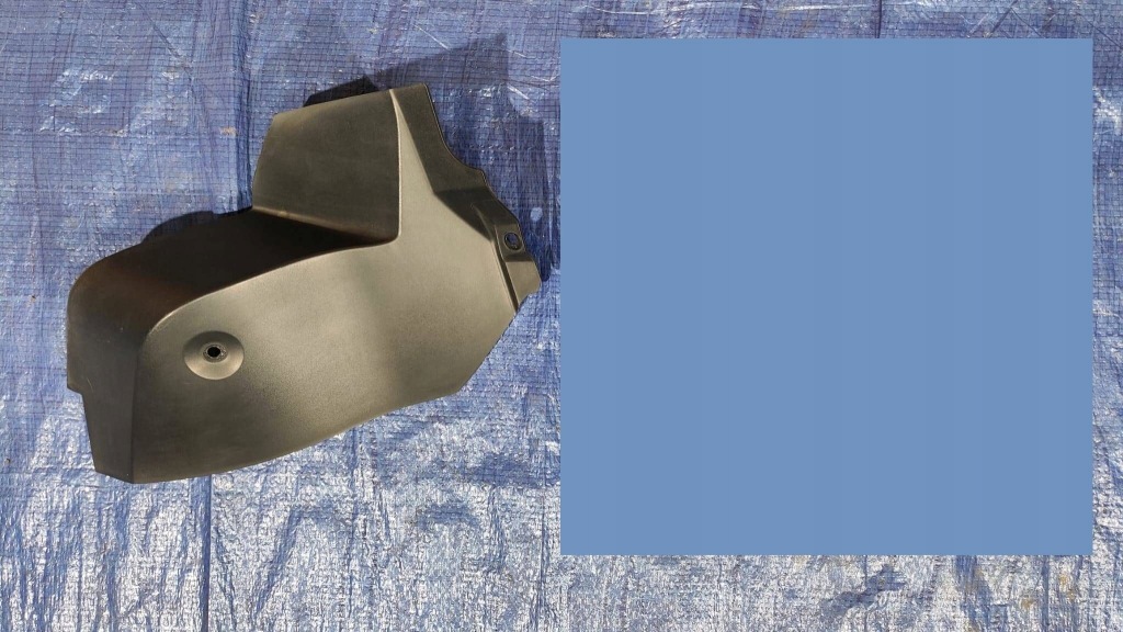 Купить Накладка фонари левый задний  багажника renault wind