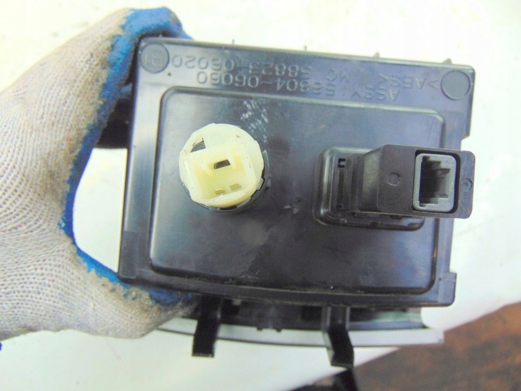 фото №7, Toyota camry 07-11 бардачок крышка багажника aux разъём