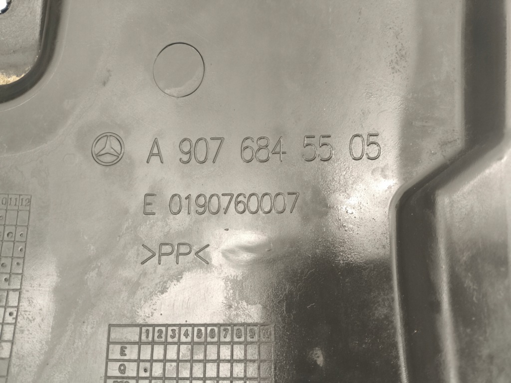 Подкрылок левая перед mercedes sprinter 907 Доставка