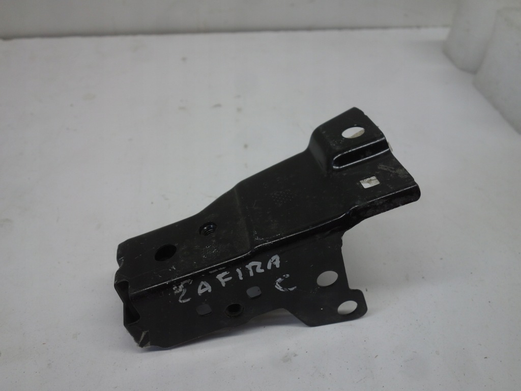 Купити Кронштейн поперечина перед лівий opel zafira c13365182