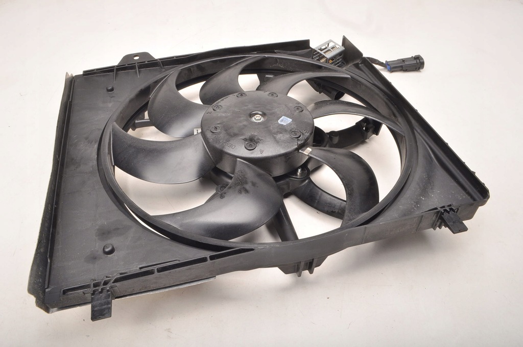 фото №7, Peugeot 2008 ii 1.2 вентилятор радиатора