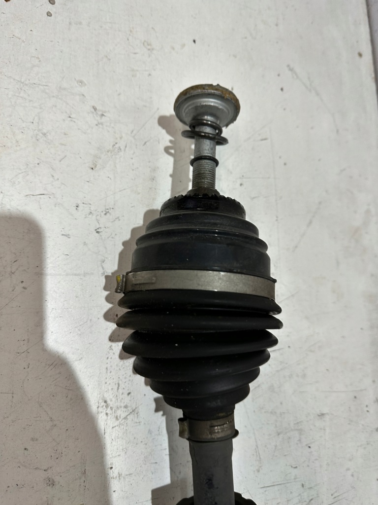 фото №4, Bmw f40 mini couper привідний вал передня ліва 8681523 1.5 benz