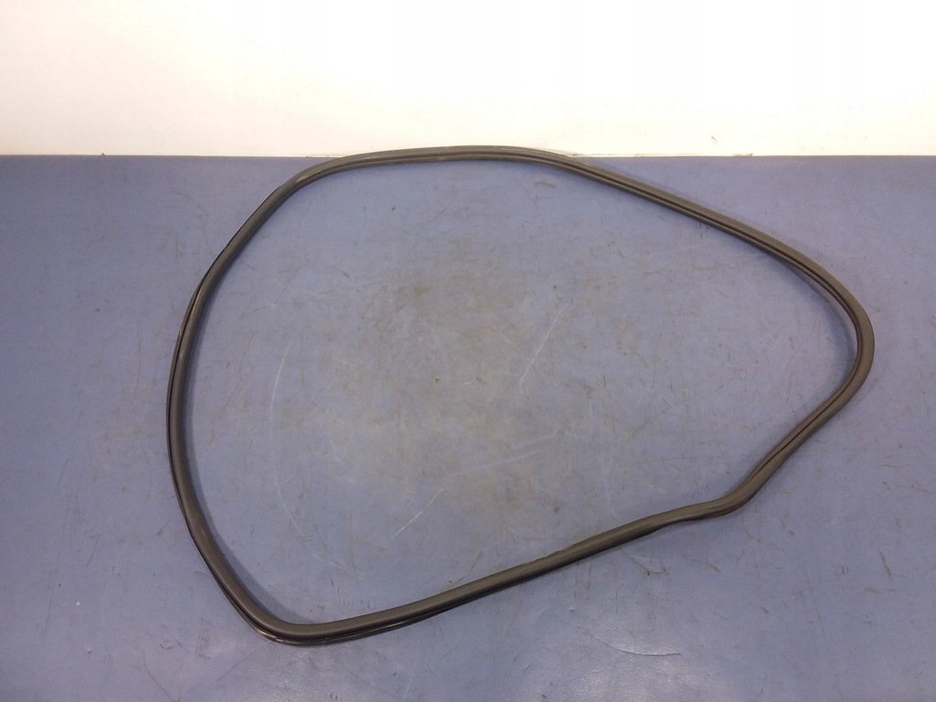 фото №1, Vw golf vii sportsvan прокладка дверь правый задняя