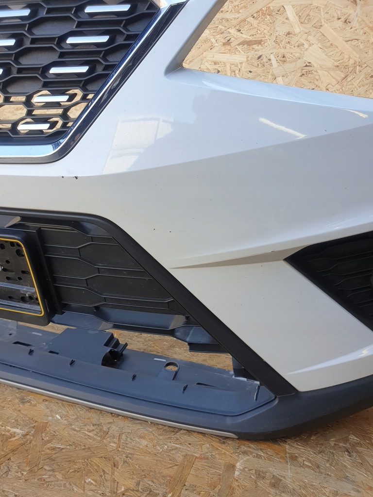 фото №11, Seat arona бампер перед pod радар лак ls9r