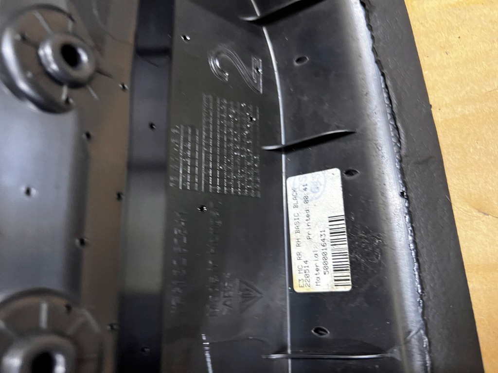 фото №12, Обшивка двері bose правий porsche cayenne coupe 9y3 hybrid