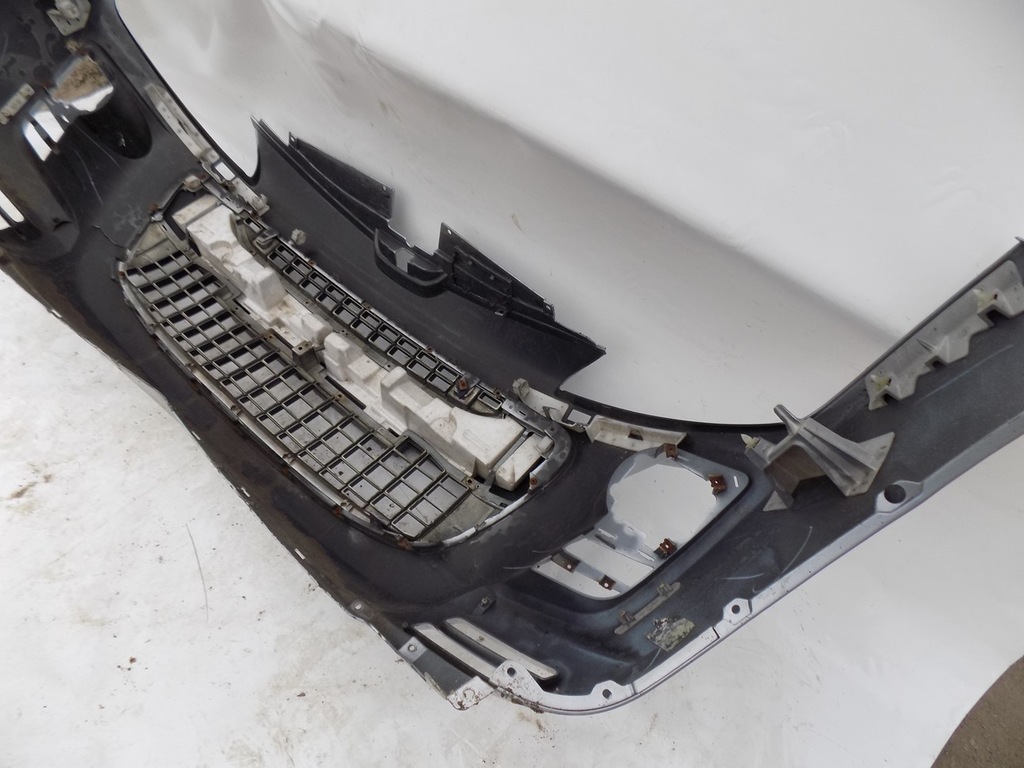 фото №9, Peugeot 4007 07-12 бампер перед решётка радиатора