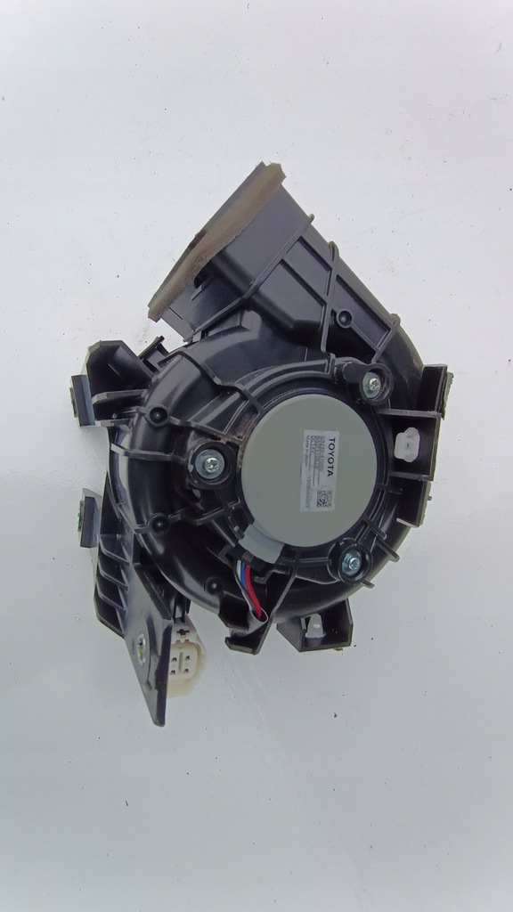 фото №1, Вентилятор воздуходувка аккумулятора toyota corolla e21