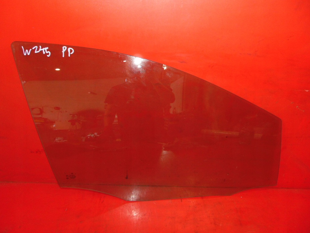 фото №1, Mercedes b-klasa w245 стекло дверь правая перед 05r