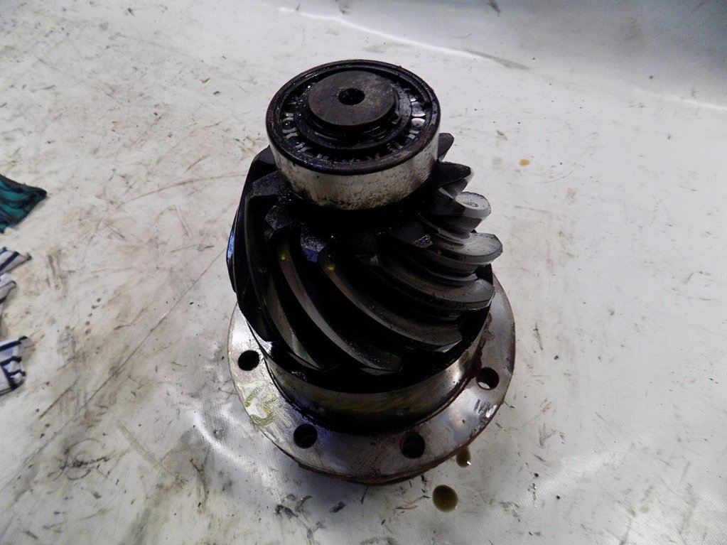 Renault midlum 180 00r вал міст atak 41/12 в Україні