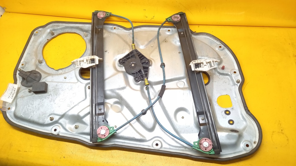 Купить Подъемник окон el.prawy перед stilo 5d 01-10r 379904