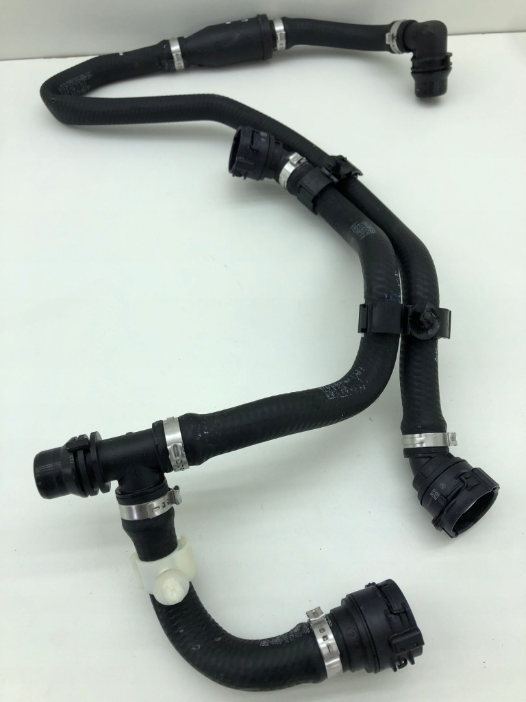 Купить Bmw x1 u11 труба провода воды радиатора 8478459