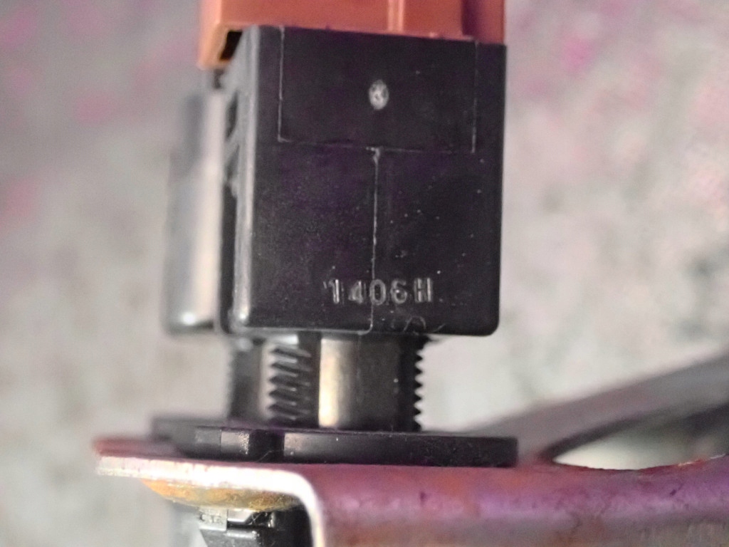 фото №9, Nissan micra k13 10-13 1.2 педаль тормоза датчики автоматическая коробка передач 1106111