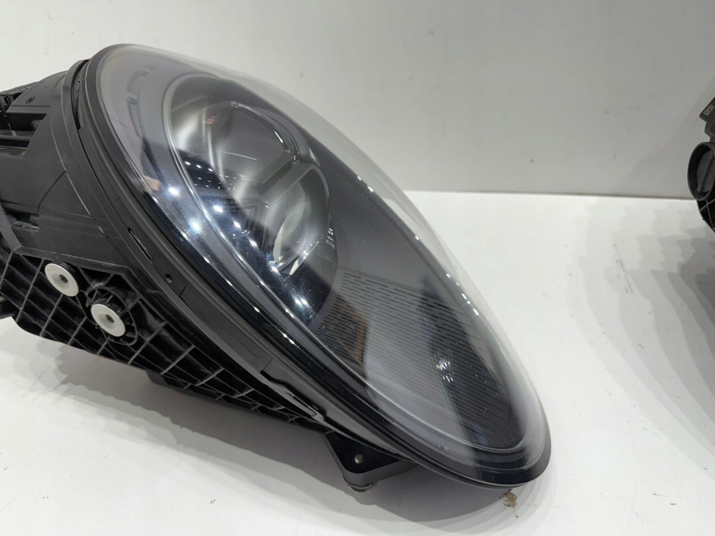 фото №7, Porsche 911 992 9p5 matrix czanre лампа перед передня права ліва oryg eu