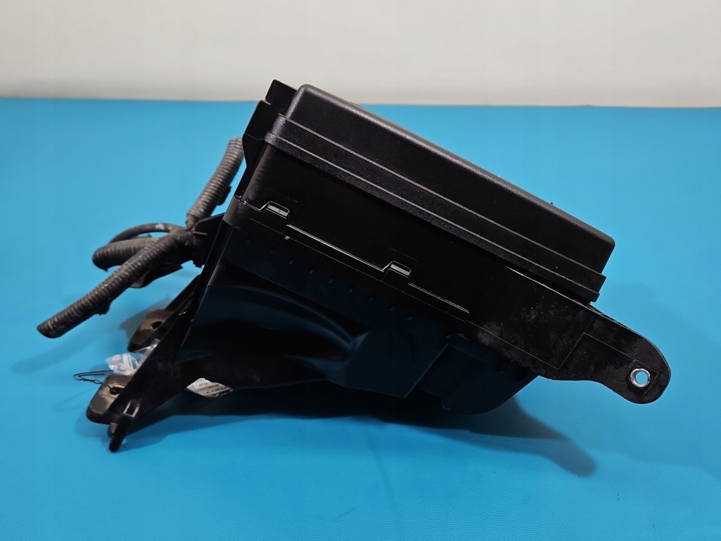 Коробка запобіжників lexus nx i 14-21 82662-78151 Недорого