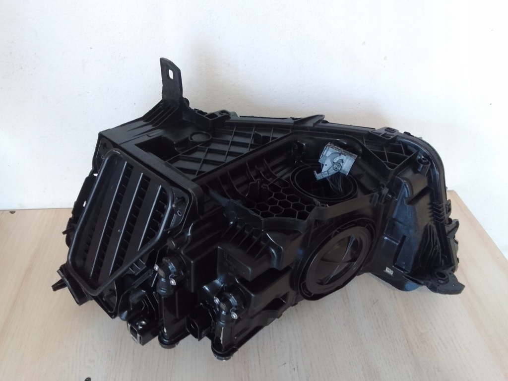 Купити Фара правий перед full led європа  audi q3 2 83a 83a941034 18-