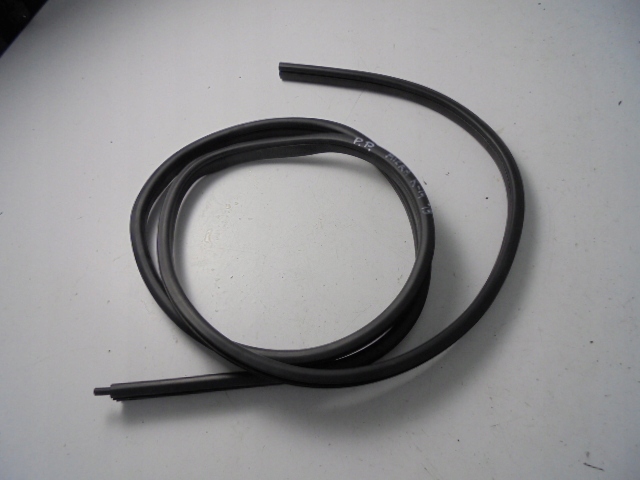 фото №1, Прокладка дверь правый перед nissan micra k14 19r