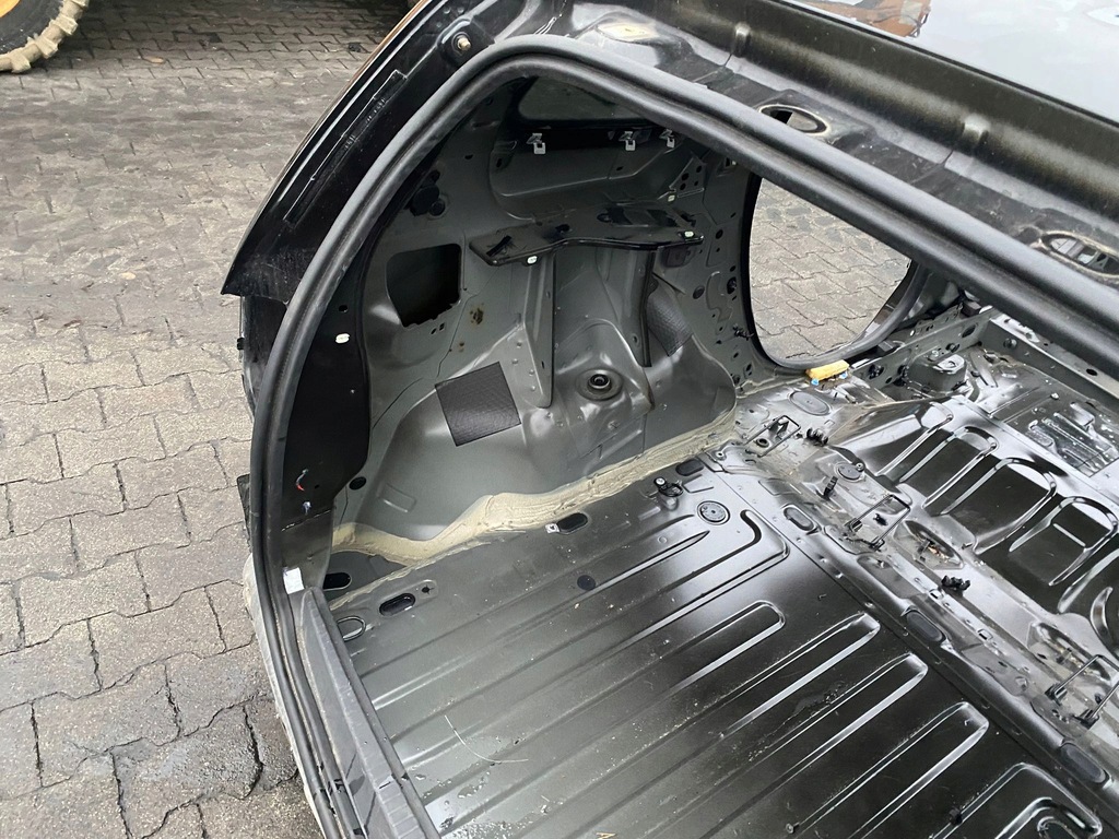 фото №3, Pas задняя четверть поддон пол багажника dacia duster ii