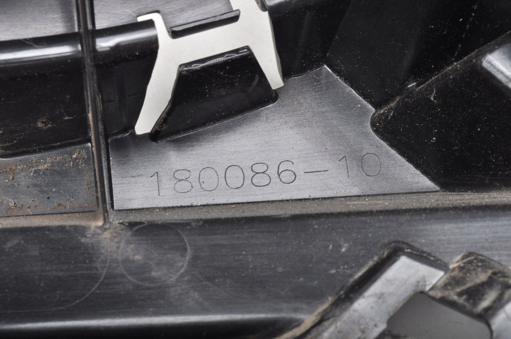 фото №7, Toyota supra mk5 направляющая порог левая сторона 23r 8811327