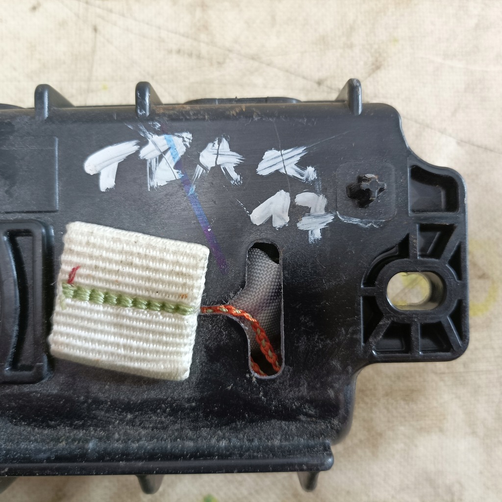 фото №9, Chevrolet trax 17- подушка колінна пасажира usa