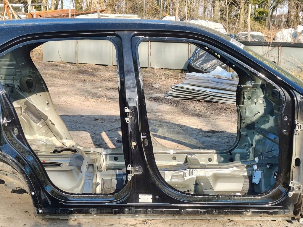 Купити Поріг стійку  праві бік x42 mitsubishi eclipse cross