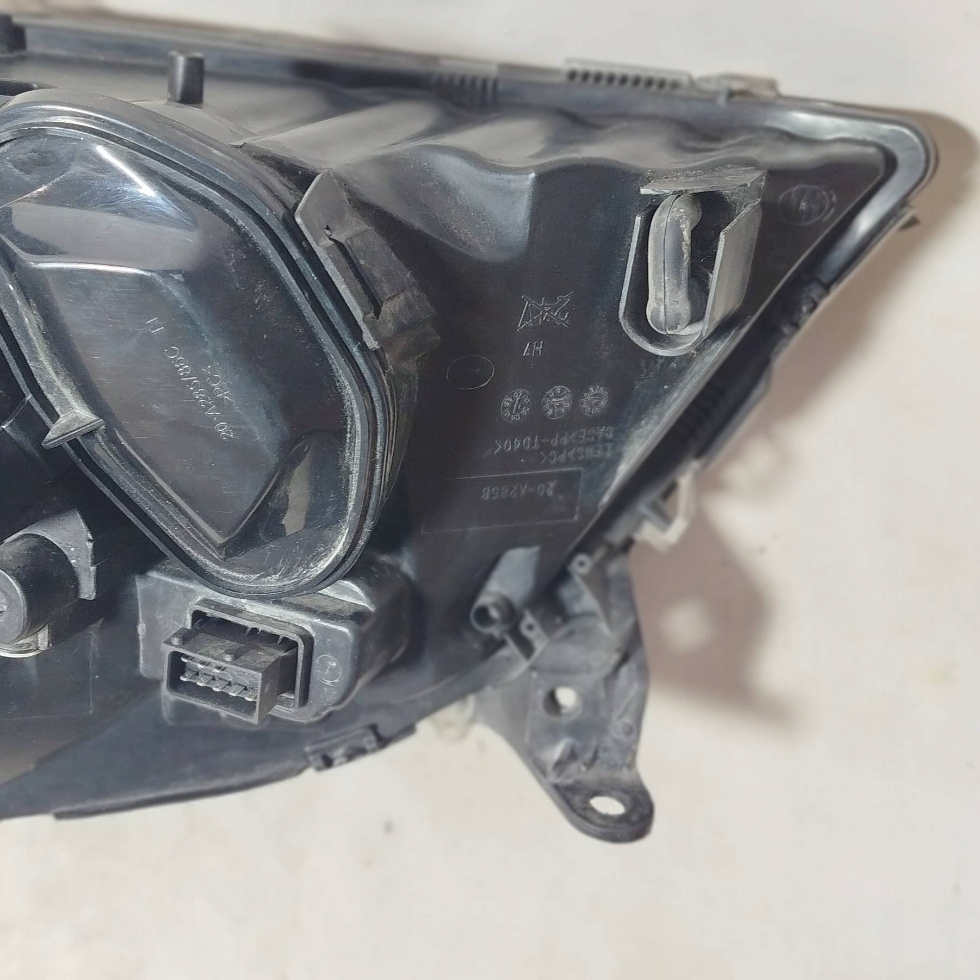 фото №8, Opel vectra c 2003 перед сторона правая лампа передняя