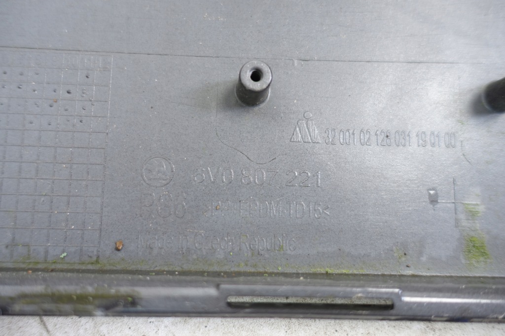 фото №12, Бампер перед передній skoda fabia iii 6v 2014-2017