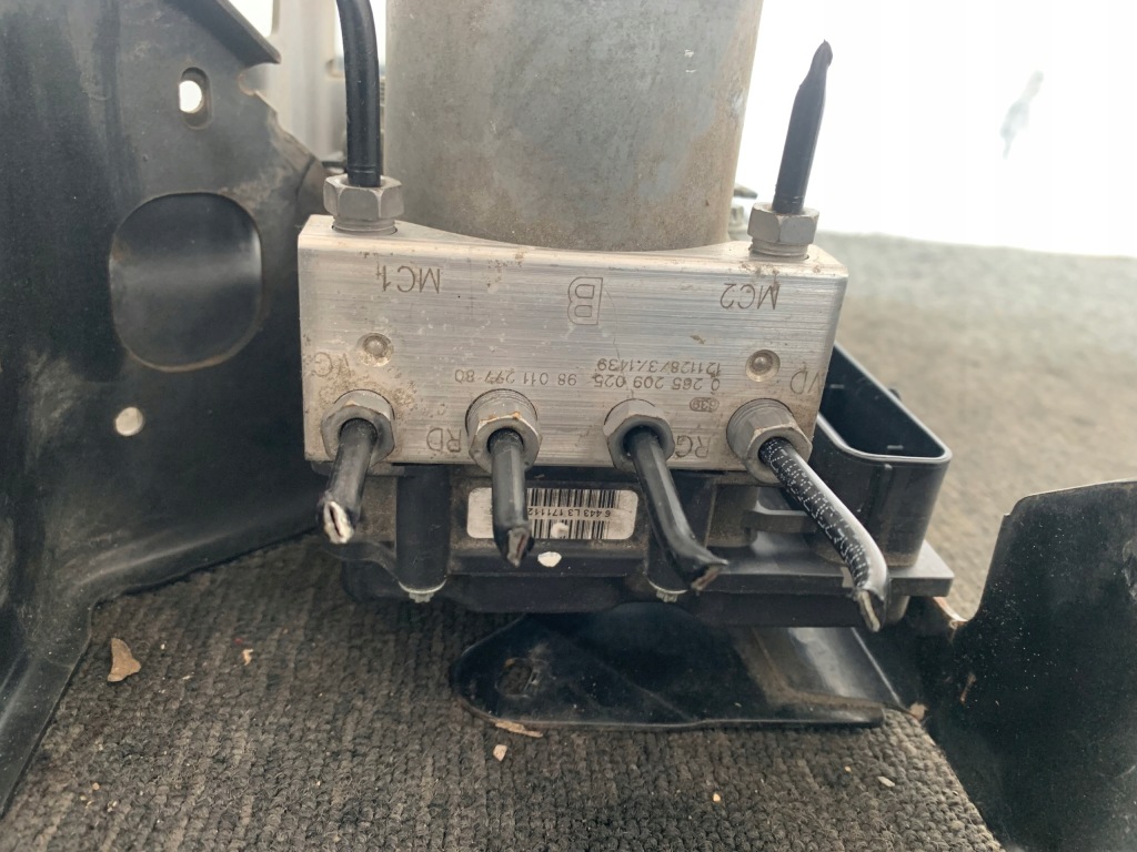 фото №10, Peugeot partner ii lift iii 15r насос помпа тормозная abs оригинал