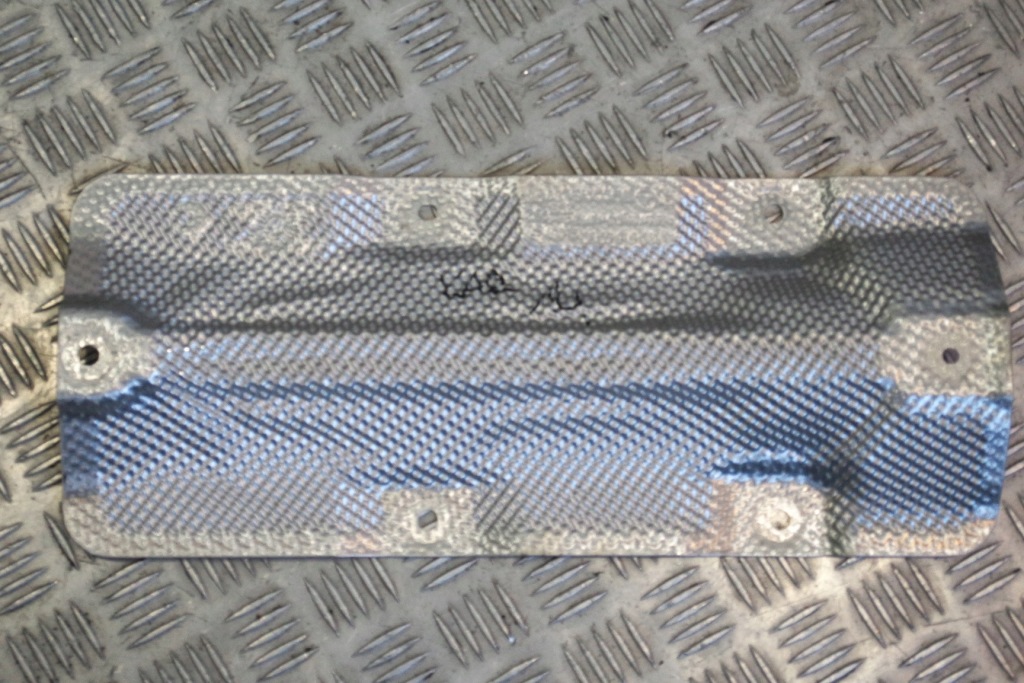 Купить Защита тепловая mercedes w190 gt amg a1906164000