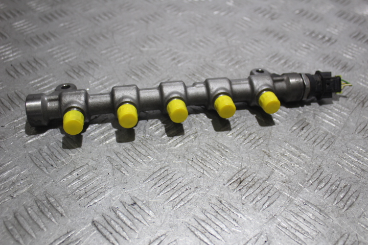 фото №1, Молдинг упорскування kia ceed ii 1.6crdi