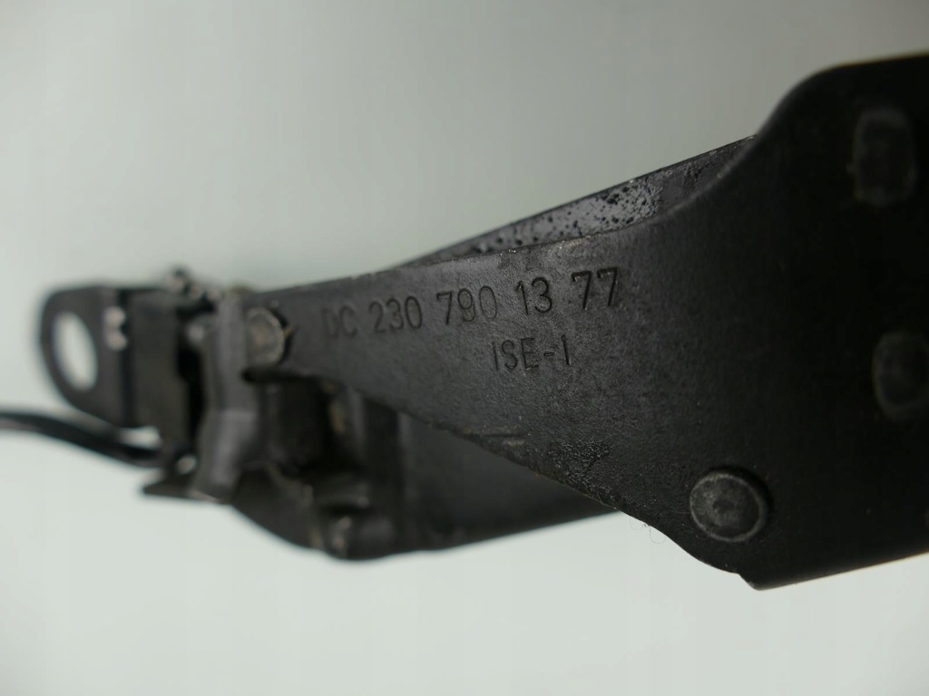 фото №4, Mercedes slk r171 замок крыша левый засов