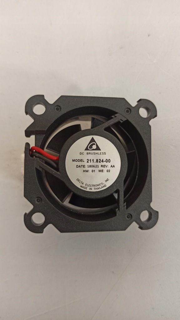 фото №1, Вентилятор лампи перед w213 211.824-00