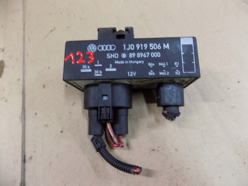 фото №1, Vw polo 9n 01- блок управления вентиляторов 1j0919506m