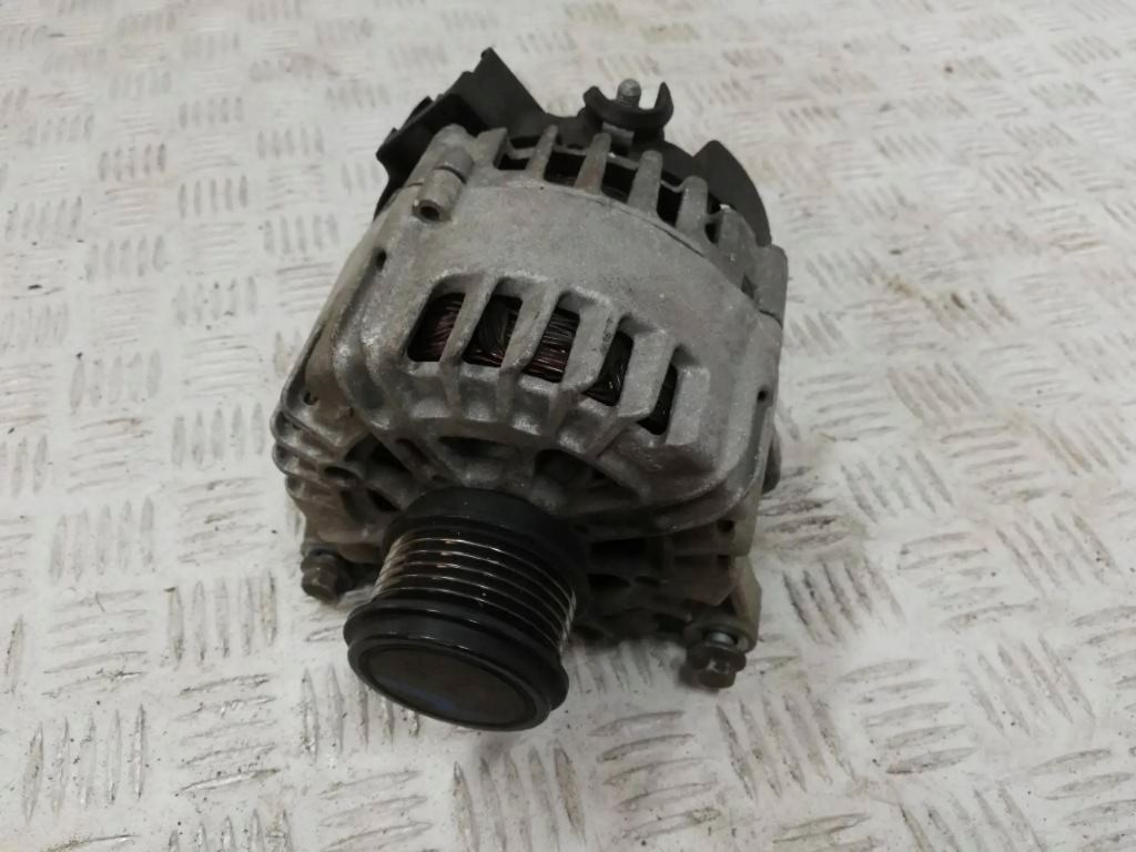 Купити Ford mondeo mk5 2.0 tdci генератор ds7t-10300-ke