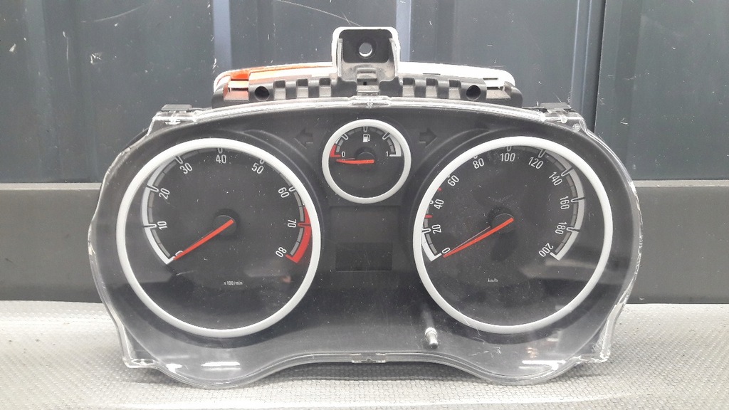 фото №1, 13252140 лічильник приладова панель opel corsa d