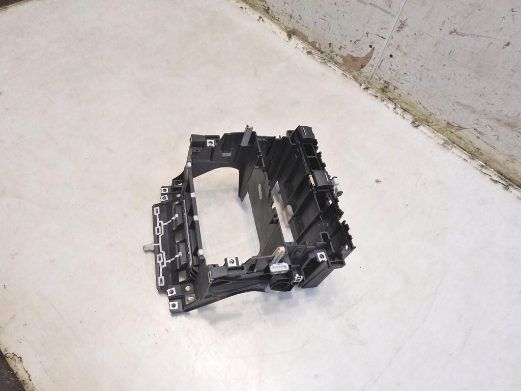 фото №6, Рамка каркас радіо audi a3 8p 8p0858005b