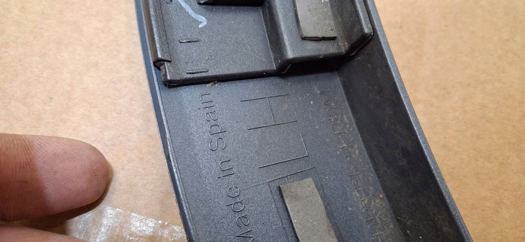 фото №11, Молдинг крила ліва задня задня audi q3 8u 8u0853817a