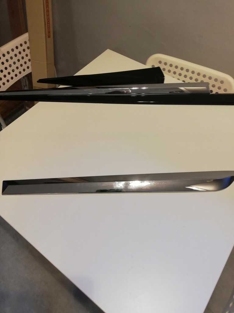 фото №1, Corolla e16 молдинг двері лівий задня хром