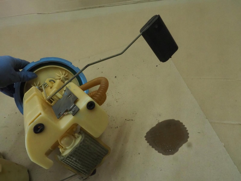 Поплавок насоса топливной  jaguar s-type 3.0 v6 99-04r xw4u-9275-ac Цена