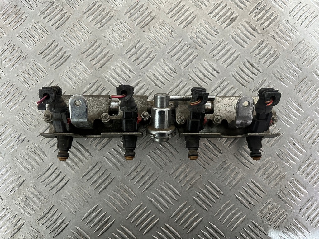 фото №1, Mini cooper r50 1.6 16v молдинг упорскування форсунки 0280155991