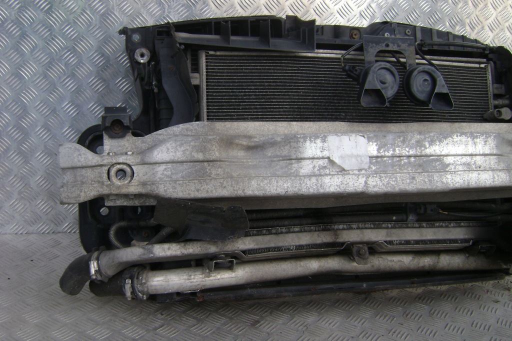 фото №2, Audi a6 c6 2.0 tdi - pas передний