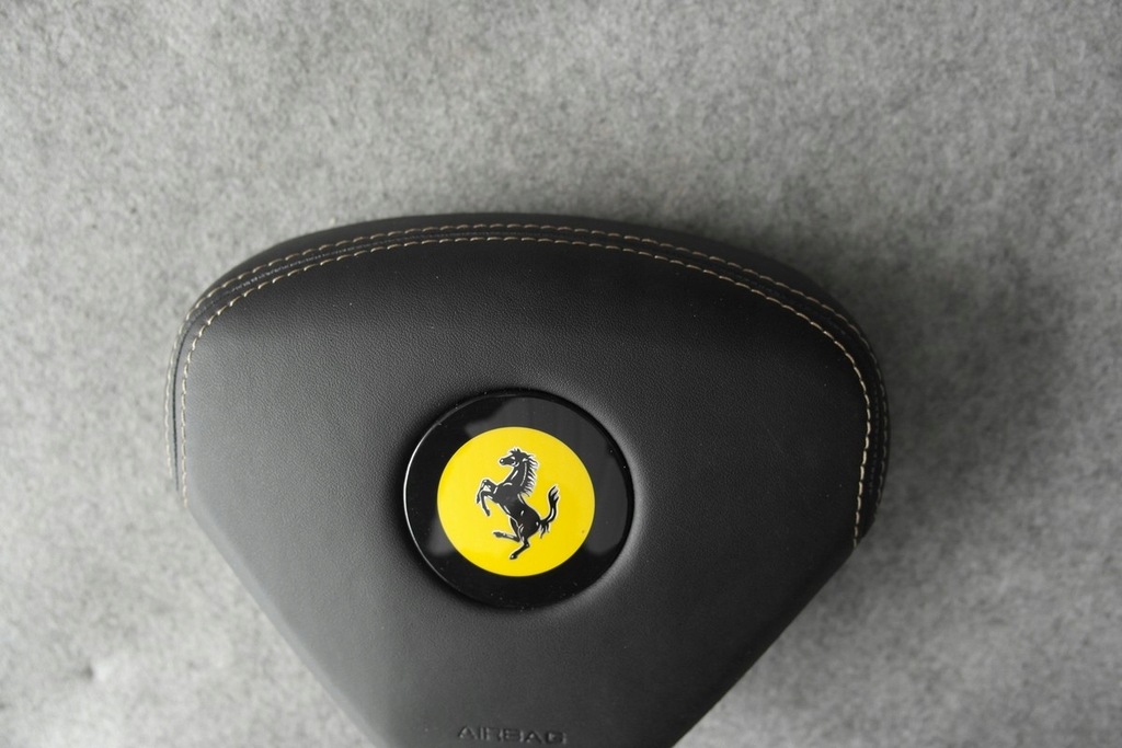 фото №6, Ferrari italia 458 подушка безпеки панель приладів панель приладів консоль