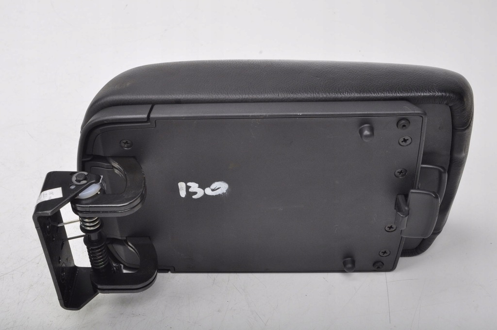 фото №7, Hyundai i30 i подлокотник кожа