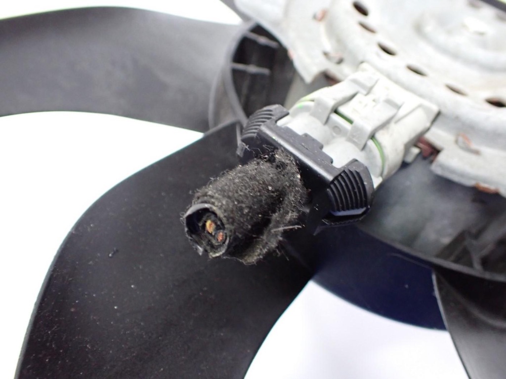 Вентилятор вентилятор моторчик r3713001 opel meriva ii b 1.4i 11r Оригинал