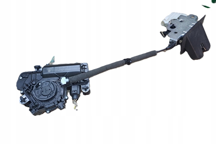 фото №1, Audi q5 80a fy замок доводчик кришки багажника задня oryg