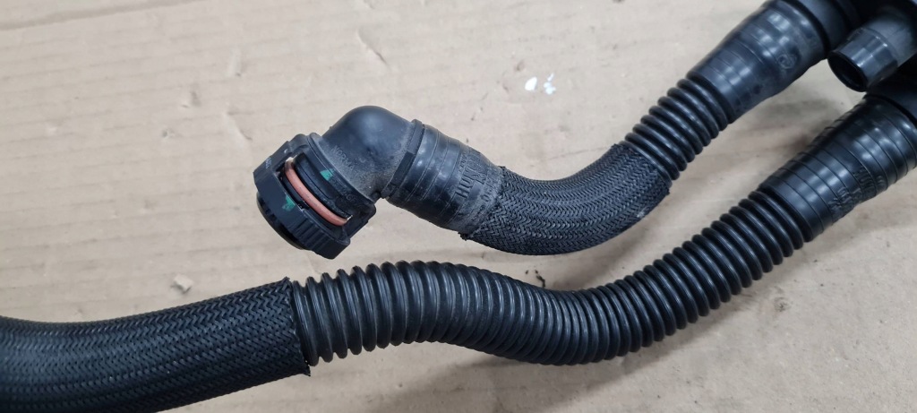 Купити S5 8w a5 шланг вентиляційний двигуна вентиляція картера 3.0 tfsi s4 b9 8w sq5 80a